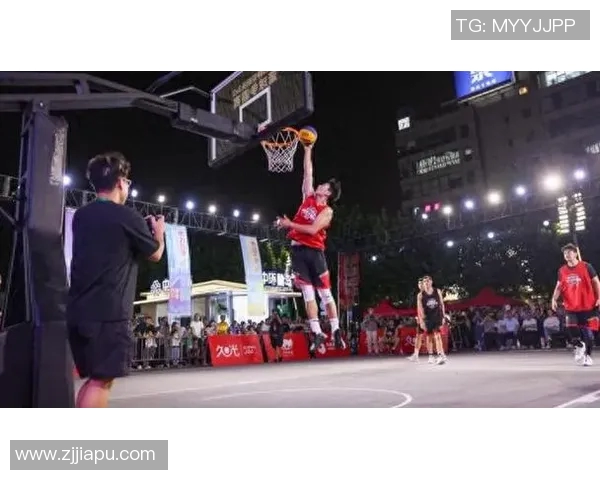 成都篮球队荣登速度排行榜首位引领全国篮球新潮流 成都篮球队荣登速度排行榜首位引领全国篮球新潮流