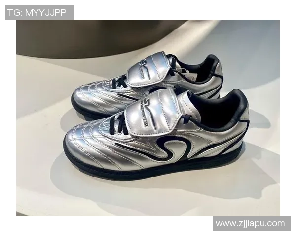 足球明星日常穿搭揭秘他们最爱的鞋款与风格解析