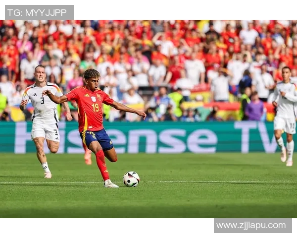 足球明星离场瞬间回顾精彩时刻与感人告别的合集