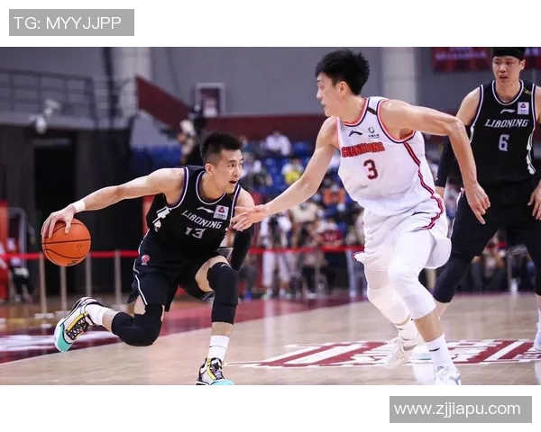 重庆篮球队意识争议引发热议球迷与专家观点碰撞激烈 重庆篮球队意识争议引发热议球迷与专家观点碰撞激烈